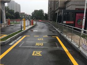 2安陽(yáng)碧桂園采用華捷盛智能車(chē)牌識(shí)別系統(tǒng)400