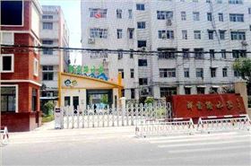 慶賀祥云小學(xué)司采用華捷盛智能電動(dòng)伸縮門