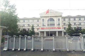 大賚鎮(zhèn)采用鄭州伸縮門廠家華捷盛電動(dòng)伸縮門產(chǎn)品