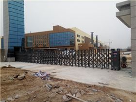 華捷盛電動(dòng)伸縮門應(yīng)用于新浦建設(shè)集團(tuán)有限公司了