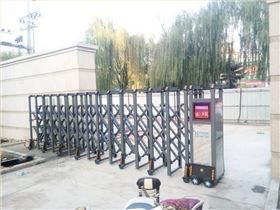 華捷盛電動伸縮門應(yīng)用于了滎陽農(nóng)業(yè)發(fā)展銀行