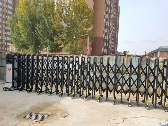 熱烈慶賀河南醫(yī)藥技師學(xué)院采用華捷盛智能電動伸縮門