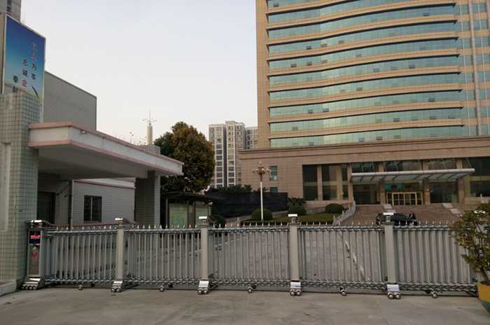 熱烈慶賀滎陽電業(yè)局采用華捷盛智能電動伸縮門