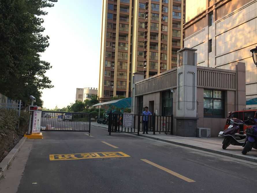 羅山九龍城家園小區(qū)890