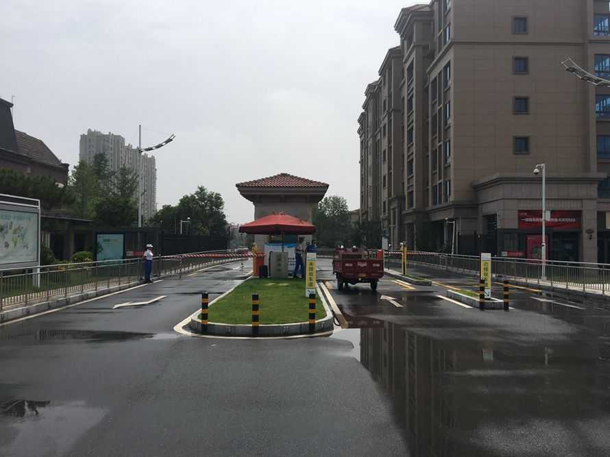 3安陽碧桂園采用華捷盛智能車牌識(shí)別系統(tǒng)400