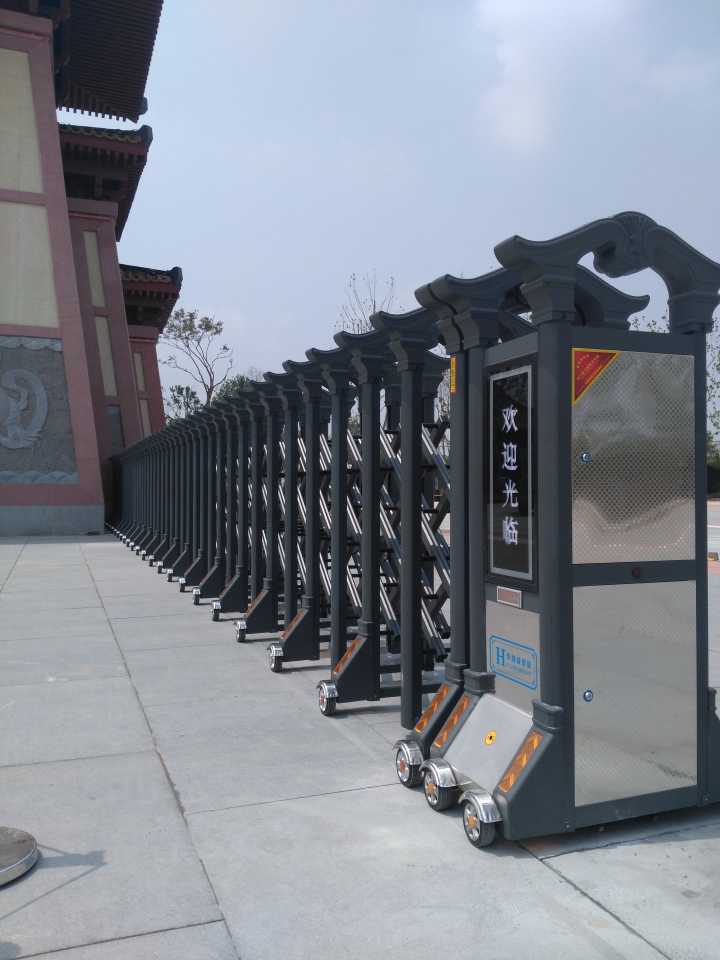 為什么很多建筑都采用電動(dòng)伸縮門呢？