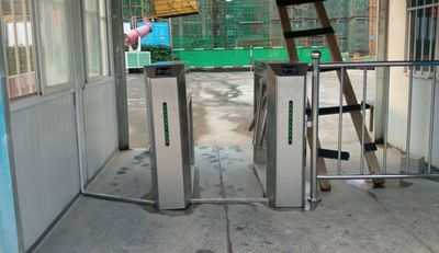 熱烈慶賀鄭州市上街區(qū)江南小鎮(zhèn)采用華捷盛智能通道閘