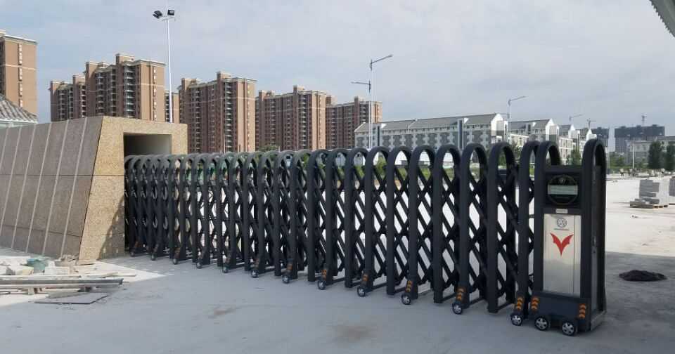 開封大學(xué)采用華捷盛智能伸縮門產(chǎn)品
