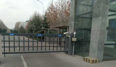 熱烈慶賀新普鋼鐵采用華捷盛智能空降門