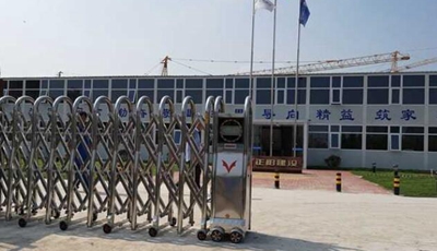 常用工地電動(dòng)伸縮門款式介紹