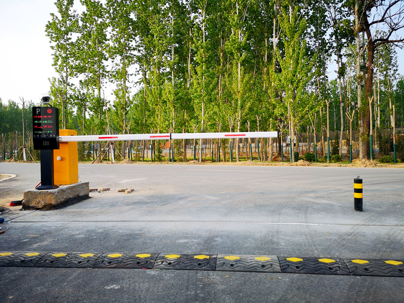 車牌識別道閘-蘭考黃河旅游799