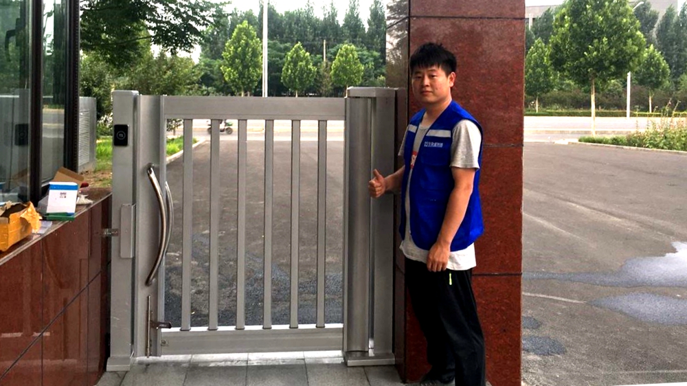 刷卡電動(dòng)出入小門(mén)_安陽(yáng)市綜合檢測(cè)基地