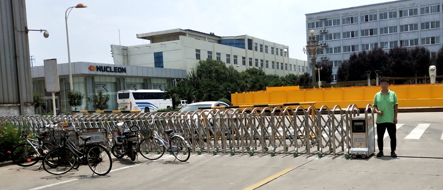 定制電動(dòng)伸縮門_長(zhǎng)垣紐科倫起重機(jī)