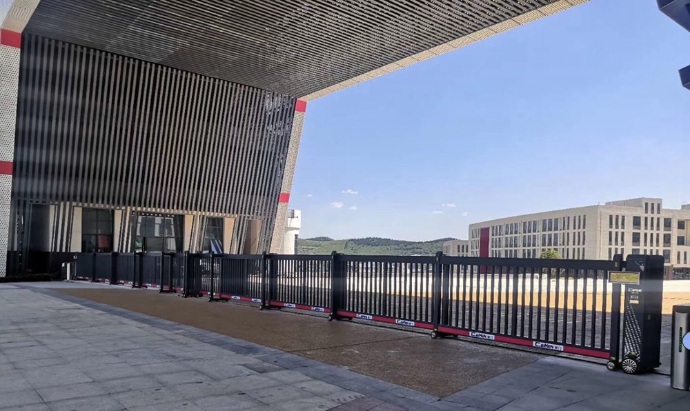 分段平移門-林州建筑職業(yè)技術學院