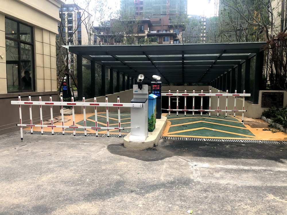 車牌識別_新鄉(xiāng)碧桂園鳳凰灣五期
